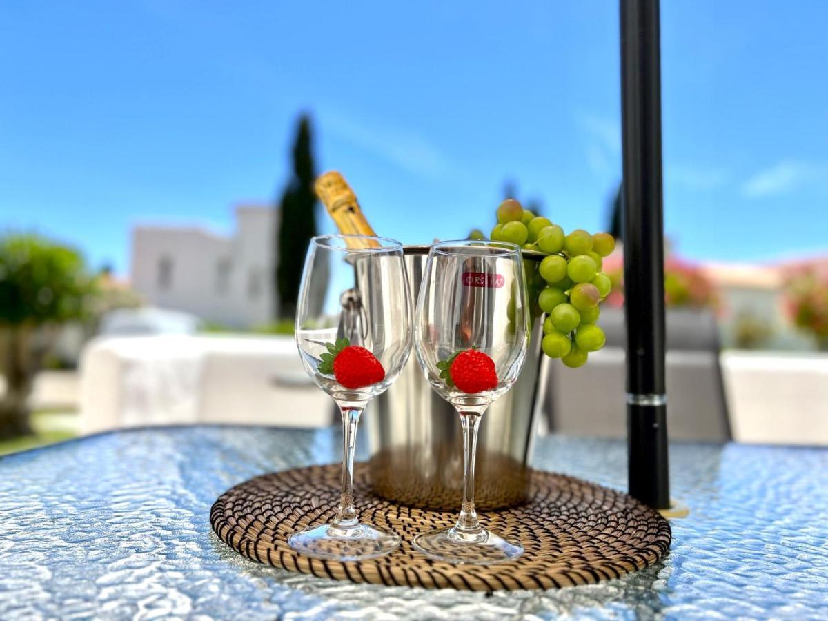 Apartamento Armacao De Pera Twins 3 With Pool By Homing Exterior foto